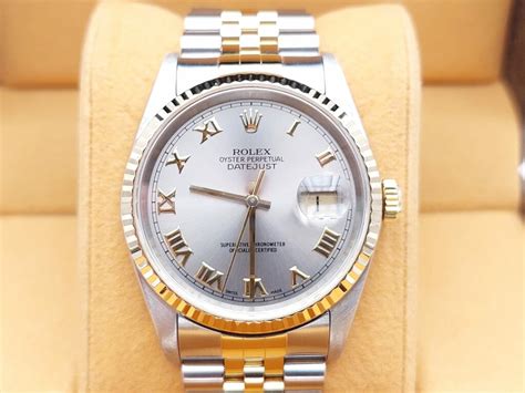 Rolex Datejust Ref. 16233 Year 2002 (Box & Papers)